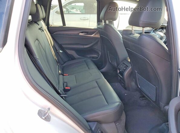5UX43DP08P9S05060 2023 BMW X3 White Rear interior view