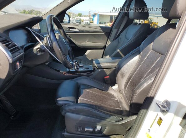 5UX43DP08P9S05060 2023 BMW X3 White Front interior view