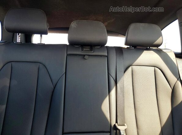 5UX43DP08P9S05060 2023 BMW X3 White Rear seats view