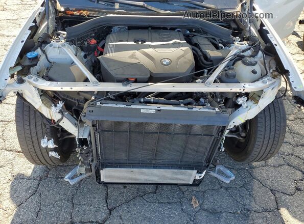 5UX43DP08R9W41314 2024 BMW X3 White ძრავის განყოფილების ხედი