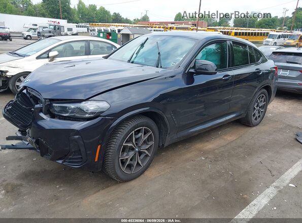 5UX43DT04P9P82450 2023 BMW X4 Blue Առջևի ձախ երեք քառորդ տեսարան