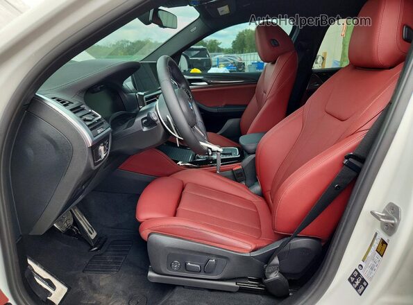 5UX43DT0XS9X68691 2025 BMW X4 White Widok wnętrza z przodu