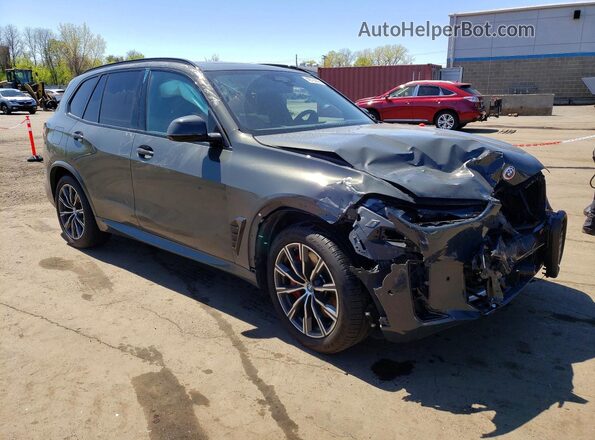 5UX43EU02S9Y89333 2025 BMW X5 Gray Front right