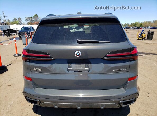 5UX43EU02S9Y89333 2025 BMW X5 Gray Rear view