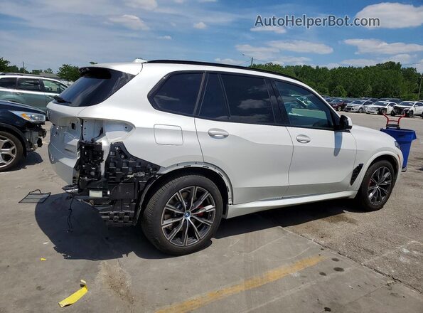 5UX43EU03S9Z84385 2025 BMW X5 White Հետևի աջ