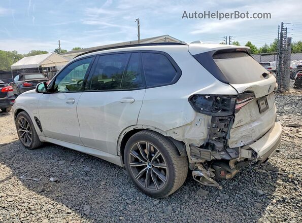 5UX43EU05R9U15631 2024 BMW X5 White Rear left