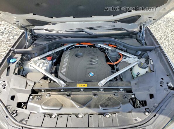 5UX43EU05R9U15631 2024 BMW X5 White Rear interior view