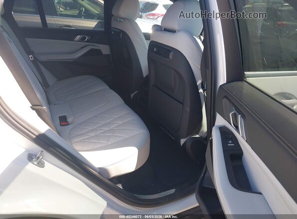 5UX43EU07R9V06870 2024 BMW X5 White Вид наклейки з VIN-кодом