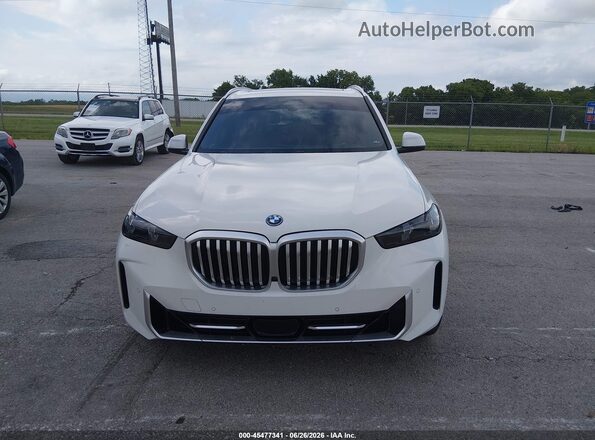 5UX43EU0XR9T14665 2024 BMW X5 White ხელსაწყოთა პანელის ხედი