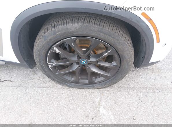 5UX43EU0XR9T14665 2024 BMW X5 White წინა ხედი