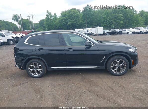 5UX53DP02R9V31525 2024 BMW X3 Black Rear interior view