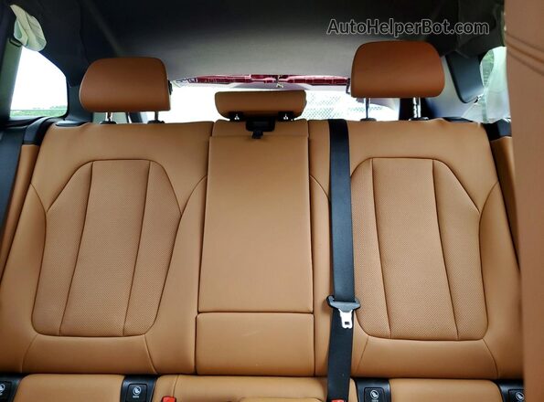 5UX53DP03N9L62156 2022 BMW X3 Burgundy უკანა სავარძლების ხედი