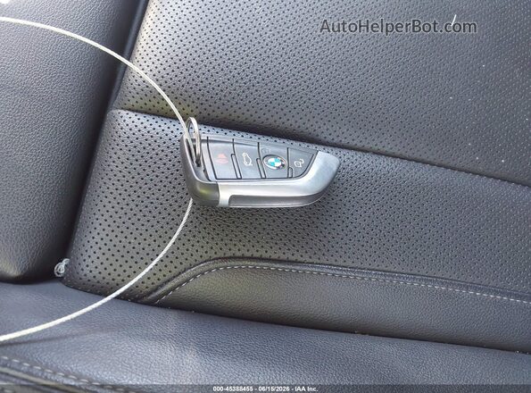 5UX53DP05P9S20765 2023 BMW X3 Gray Вид панелі приладів