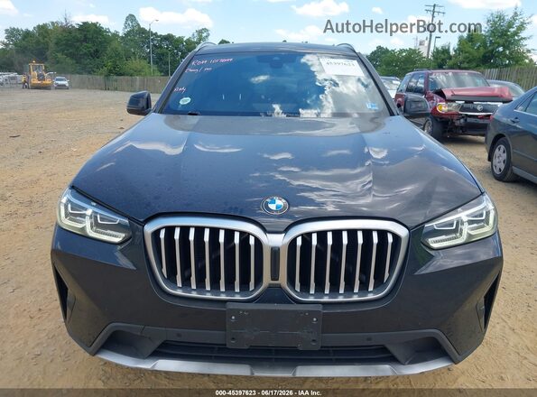 5UX53DP06N9L47103 2022 BMW X3 Black Widok wnętrza z tyłu