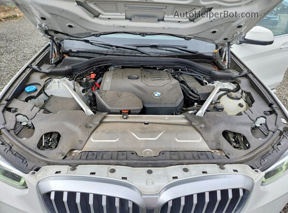 5UX53DP06R9X09601 2024 BMW X3 White Вид підкапотного простору