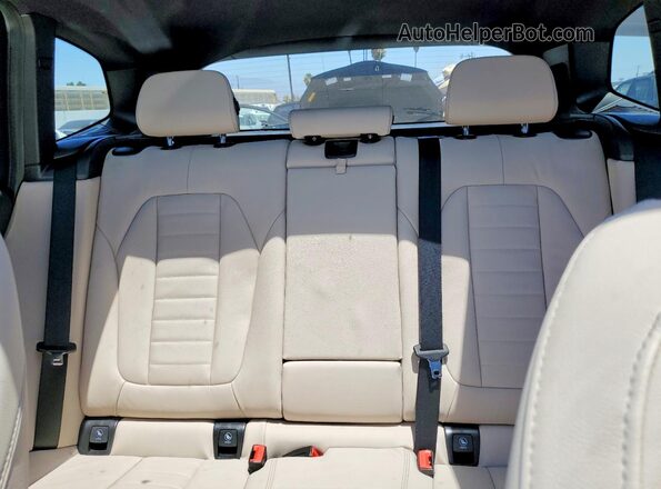 5UX53DP07R9U03412 2024 BMW X3 Белый Вид задних сидений