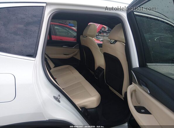 5UX53DP07R9U08867 2024 BMW X3 White VIN կոդի պիտակի տեսք