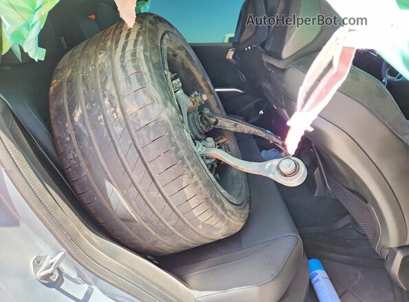 5UX53GP01S9118907 2025 BMW X3 Gray Rear interior view