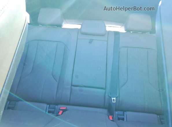 5UX53GP04S9Z66506 2025 BMW X3 White Rear seats view