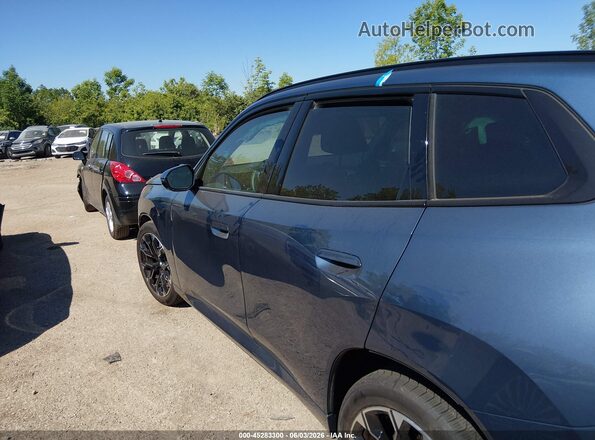 5UX53GP06S9018365 2025 BMW X3 Blue სალონის 360-გრადუსიანი ხედი