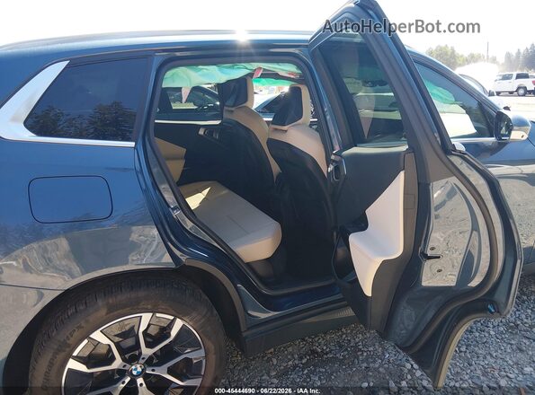 5UX53GP07T9251396 2026 BMW X3 Blue VIN კოდის სტიკერის ხედი