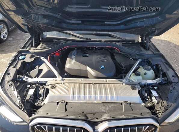 5UX53GP09S9001687 2025 BMW X3 Blue Widok komory silnika