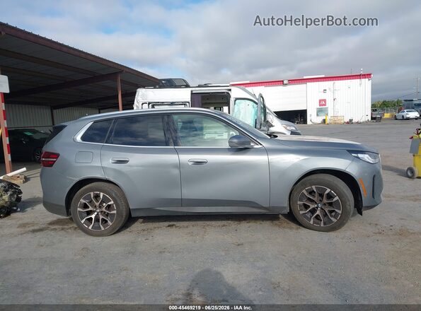 5UX53GP09S9114944 2025 BMW X3 Серый Вид задней части салона