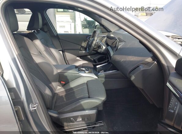 5UX53GP09S9114944 2025 BMW X3 Серый Вид салона спереди