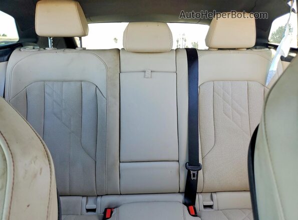 5UX73GP07S9Y12736 2025 BMW X3 Blue Rear seats view