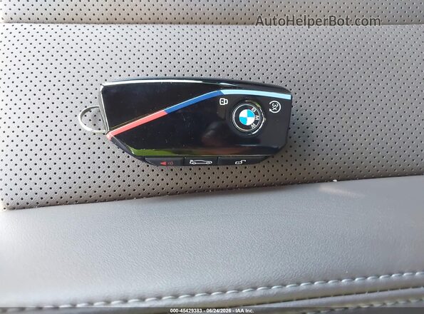 5UX73GP09S9100258 2025 BMW X3 Blue Widok deski rozdzielczej