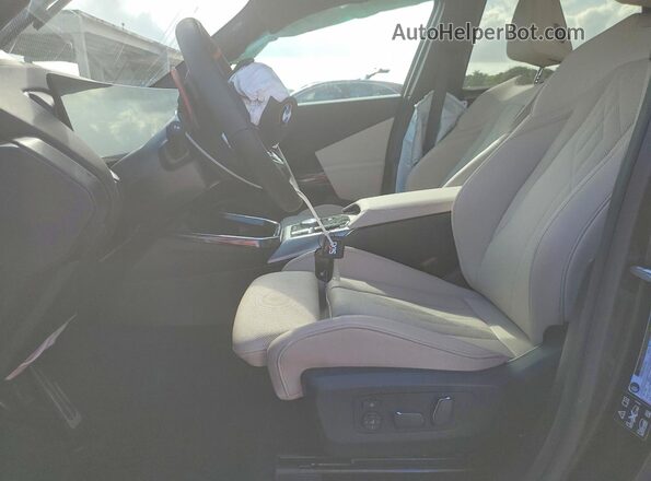 5UX73GP09T9426255 2026 BMW X3 Gray Widok wnętrza z przodu