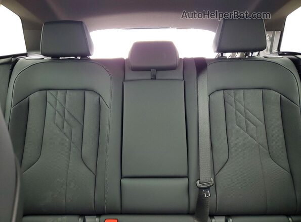 5UX73GP0XT9270999 2026 BMW X3 Gray Rear seats view