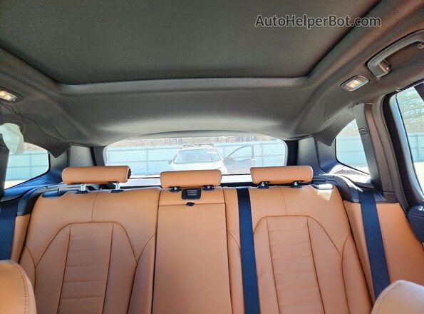 5UX83DP06N9J72316 2022 BMW X3 Белый Вид задних сидений