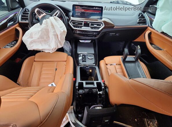 5UX83DP06P9S79790 2023 BMW X3 White Առջևի վահանակի տեսք