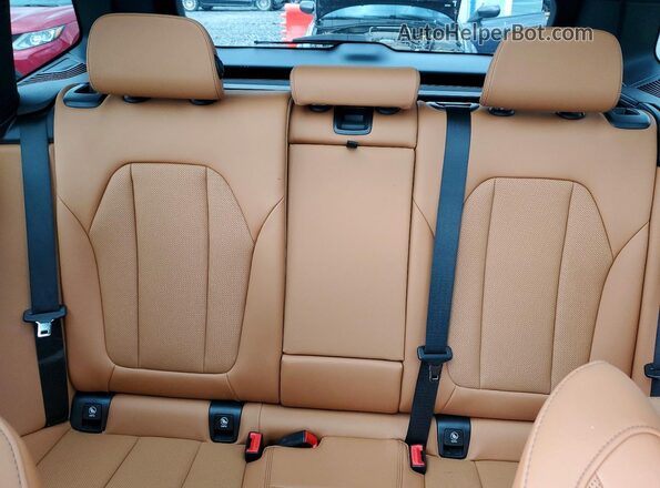 5UX83DP08N9J90896 2022 BMW X3 Blue Widok tylnych siedzeń