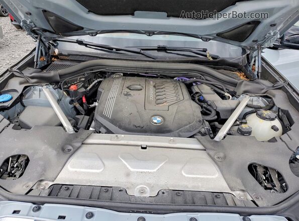 5UX83DP08N9J90896 2022 BMW X3 Blue Widok komory silnika