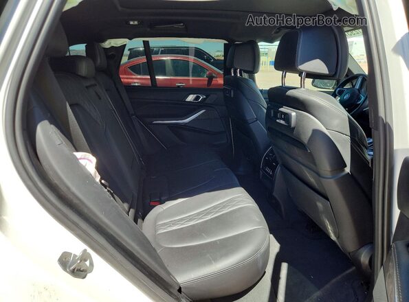 5UXCR4C00LLT19941 2020 BMW X5 White Rear interior view