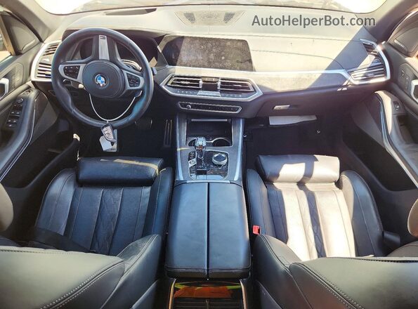 5UXCR4C00LLT19941 2020 BMW X5 White Dashboard view