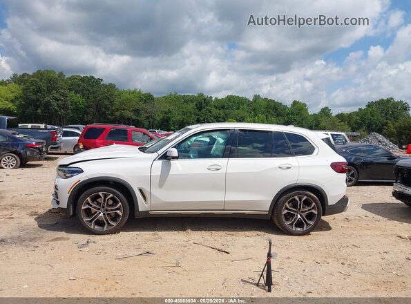 5UXCR4C02M9D80628 2021 BMW X5 White 