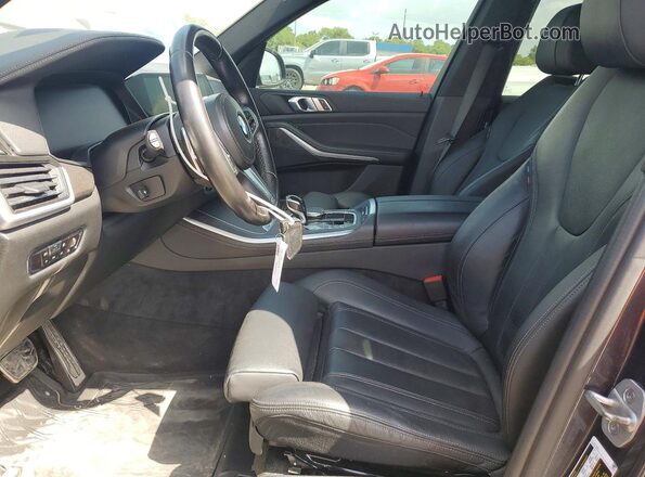 5UXCR4C05N9J18570 2022 BMW X5 Black Սալոնի դիմացի տեսք