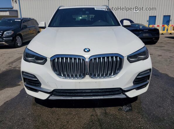 5UXCR4C06L9C57607 2020 BMW X5 White წინა ხედი