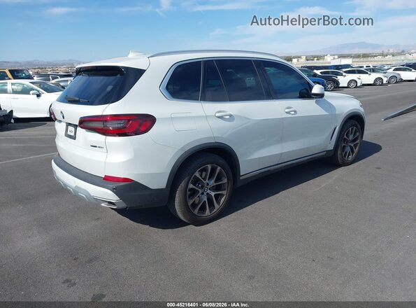 5UXCR4C07P9S00660 2023 BMW X5 White Rear right