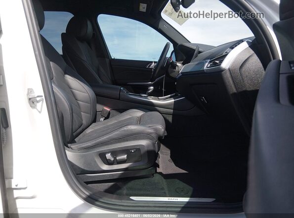 5UXCR4C07P9S00660 2023 BMW X5 White Front interior view