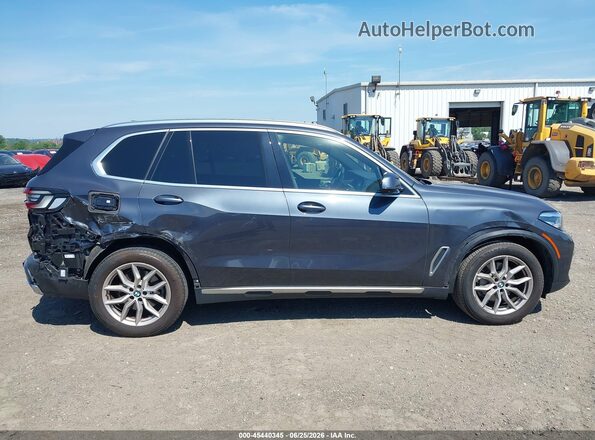 5UXCR6C01M9G08629 2021 BMW X5 Gray Vista interior trasera