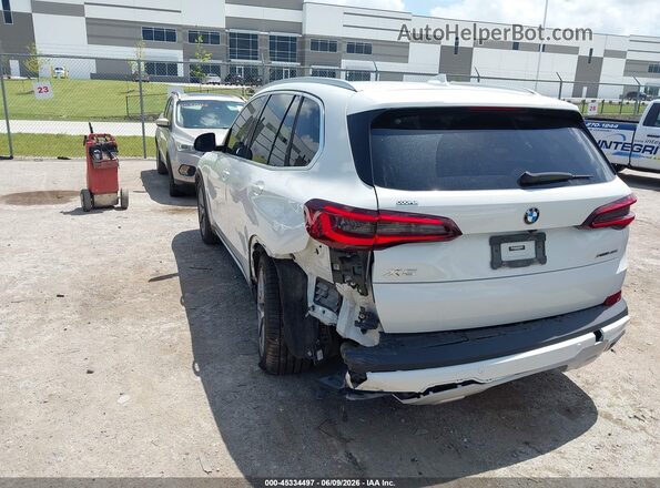 5UXCR6C01N9L84650 2022 BMW X5 Белый Задняя левая четверть