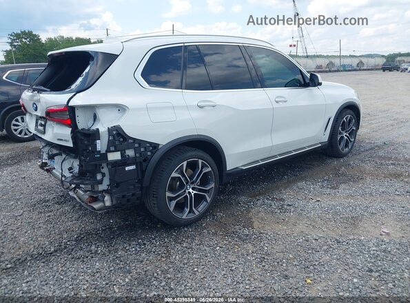 5UXCR6C01P9R58537 2023 BMW X5 White Rear right