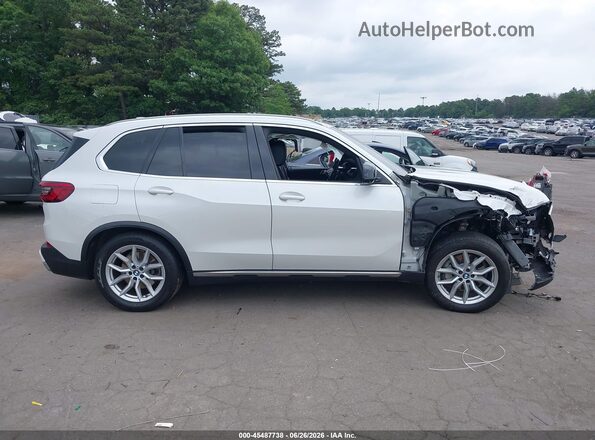 5UXCR6C03L9B79699 2020 BMW X5 White Widok wnętrza z tyłu