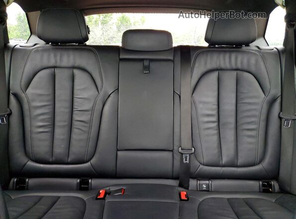 5UXCR6C03L9B99287 2020 BMW X5 Белый Вид задних сидений