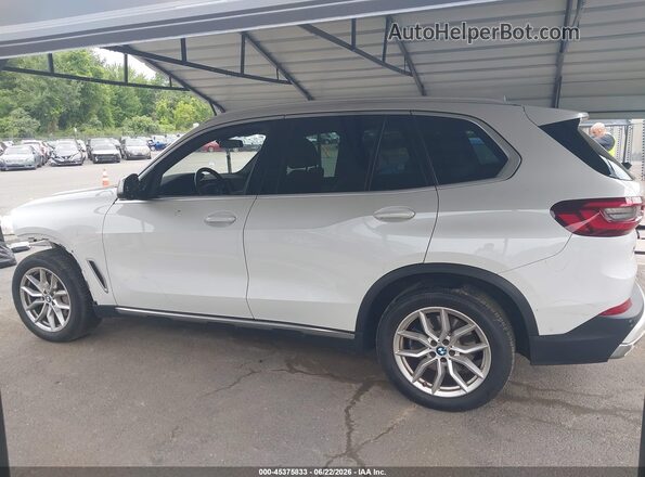 5UXCR6C03P9P26568 2023 BMW X5 White სალონის 360-გრადუსიანი ხედი