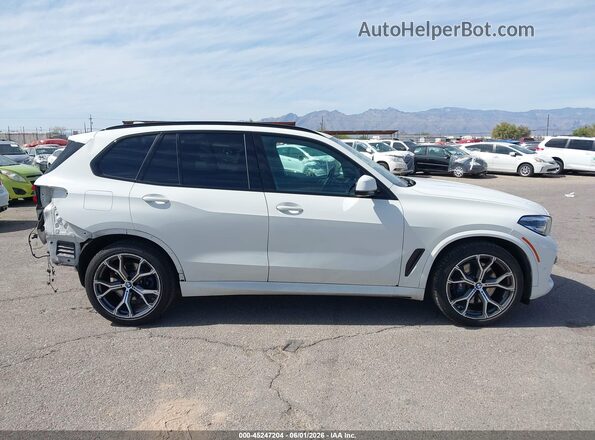 5UXCR6C03P9R37463 2023 BMW X5 White 360 interior view
